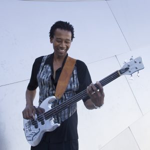Alphonso Johnson fretless bass