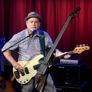Dave Pomerpoy fretless bass